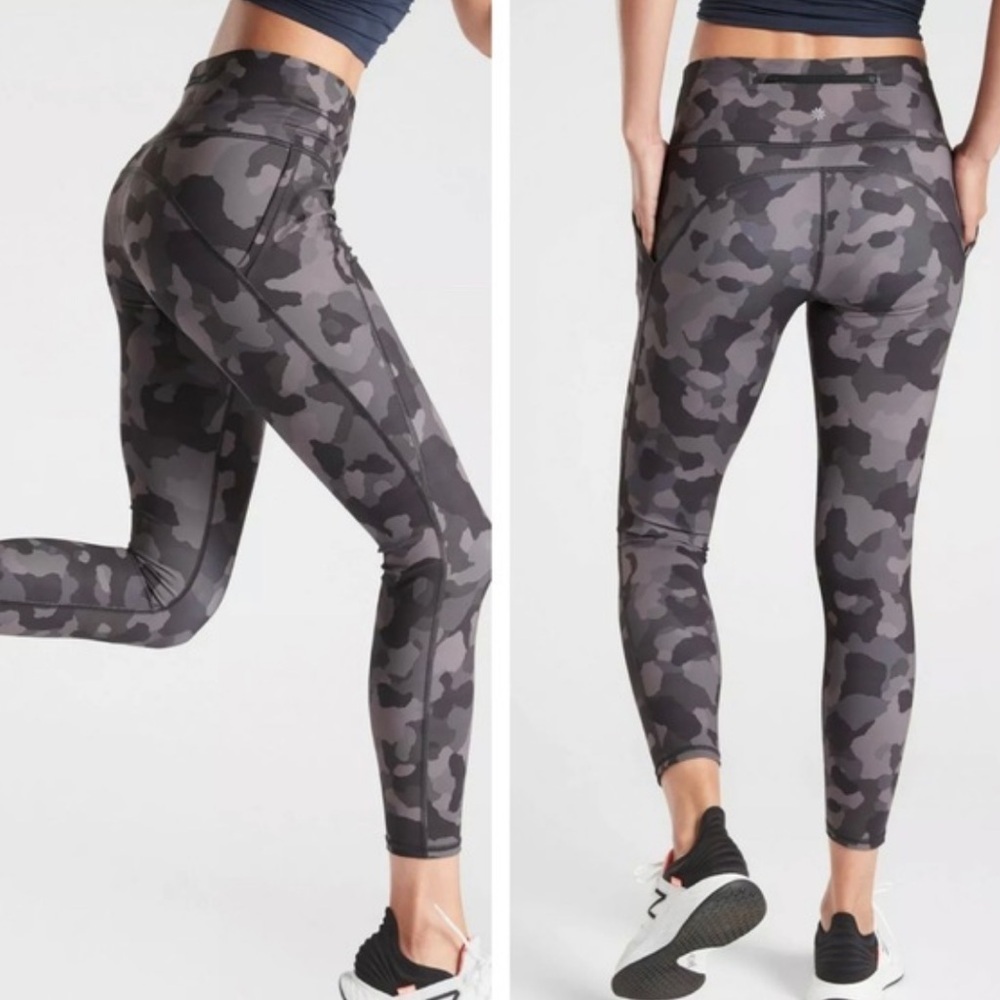 Athleta Lightning Camo Gray/Black Camouflage 7/8 Tight Leggings Size S
